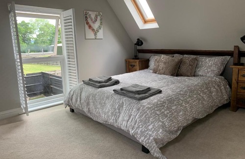 Cranleigh Apartment | The Barn House