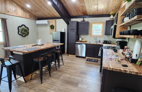 Bonnerdale Cabin | The Barn in Kirby AR