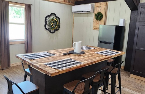 Bonnerdale Cabin | The Barn in Kirby AR