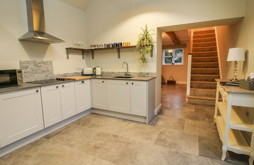 Stanton Upon Hine Heath Cottage | THE BARN, pet friendly, character holiday cottage in Shawbury