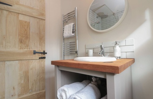 Scawton House | THE BARN, pet friendly, character holiday cottage in Stillington