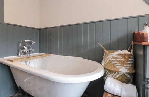 Scawton Cottage | THE BARN, pet friendly, character holiday cottage in Brandsby