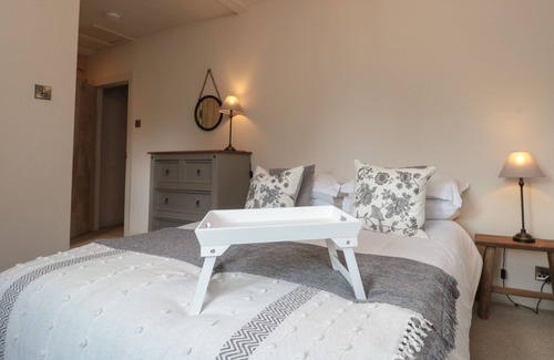Scawton Cottage | THE BARN, pet friendly, character holiday cottage in Brandsby