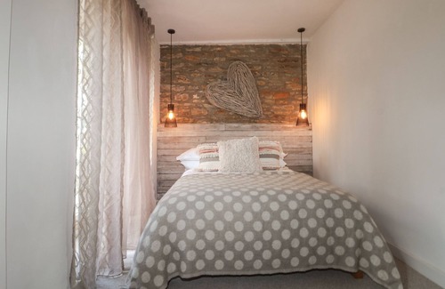 Scawton Cottage | THE BARN, pet friendly, character holiday cottage in Brandsby