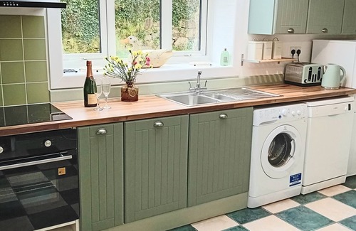 Chysauster Cottage | The Barn, rural St Ives, dog friendly, ground floor