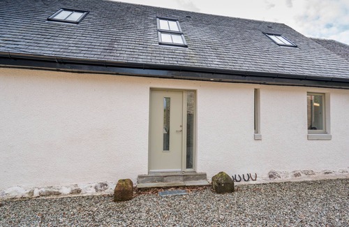 Balfron Apartment | The Barn, two bedroom, two-storey accommodation
