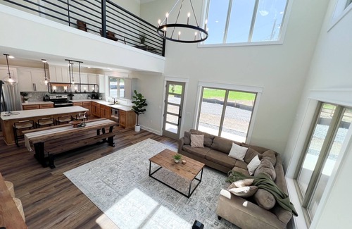 Calhoun House | The Barndo on Brownlee