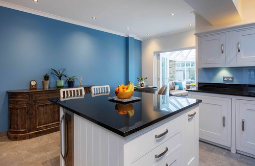 Mortlake House | The Barnes Family Haven, by Veeve