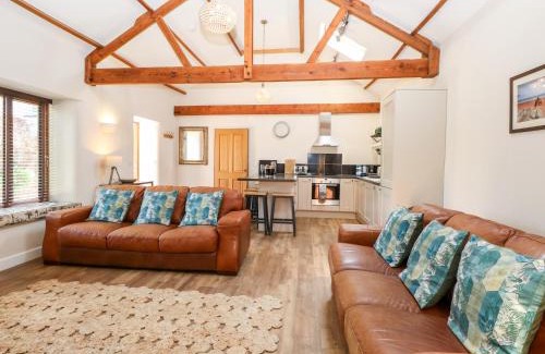 Felmingham House | The Barnhouse