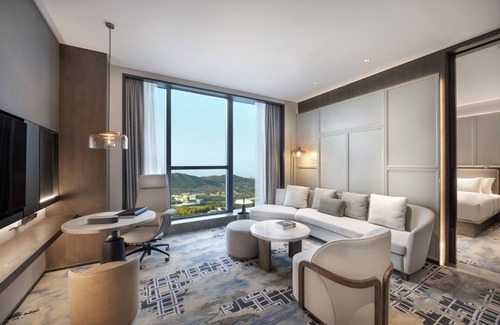 Lixia District Hotel | The Barony Jinan East