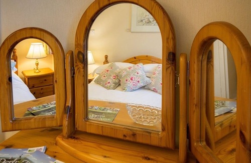 Litton Hotel | The Barrel Inn