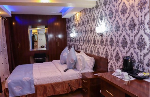 Ngelani Bed & Breakfast | The Base Hotel