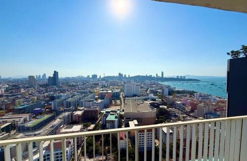 Central Pattaya Apartment | The Base - Spacious 70sqm, 2 Bedroom, 2 bathroom, Penthouse Condo - Pattaya City Centre - 592