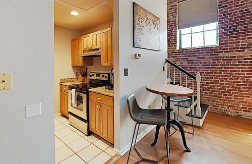Historic District - North Apartment | The Basecamp