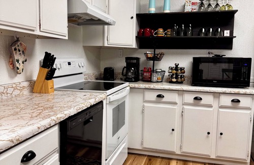 Munising Apartment | The Basement-Spacious, 4 Bed Apartment, Located in Downtown Munising