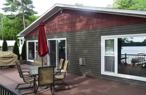 Traverse City House | The Bass Lake Lodge - Traverse City's year-round slice of lake life Heaven!
