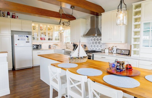 Malpeque House | The Basset Beach House