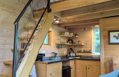 Grantville Cabin | The Batch - Tiny House Living On 40 Acres