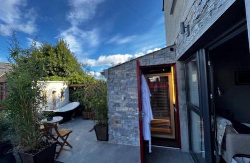 Newcastle House | The Bath House & Sauna Garden - 2b Bath Lane