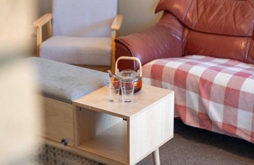 Two Mile Bay House | The Bay Breeze Retreat - Two Mile Bay Stay
