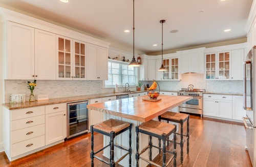 Avon House | The Bay Head House for Holidays, Reunions, Intimate Weddings 9 BR/6 BA!
