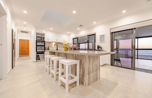 Perth House | The Bay House, Beachfront Ocean Views- right on one of Perths best Beaches.