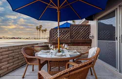 Central Mission Beach Apartment | The Bay View Units by AvantStay