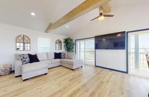 Barrett House | The Baytown Getaway - Main House
