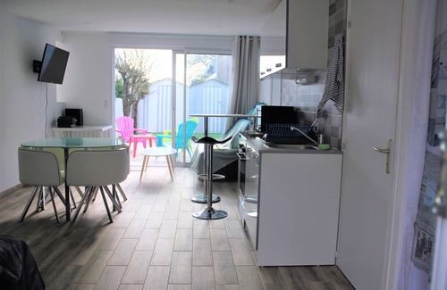 Batz-sur-Mer House | the beach cabin located near the tourist route
