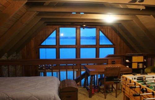 Poulsbo Cabin | The Beach Cabin on Northeast Geoduck Cove Lane