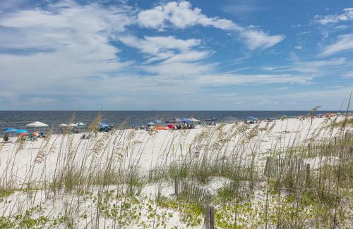 Fort Morgan Apartment | The Beach Club 1006D