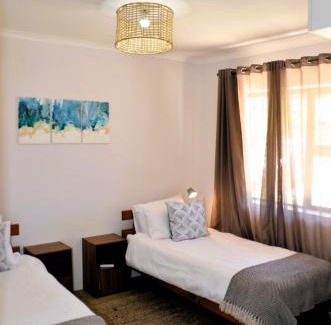 Betty's Bay House | The Beach Cottage Betty's Bay