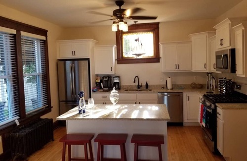 Racine House | The Beach House at Michigan Blvd.