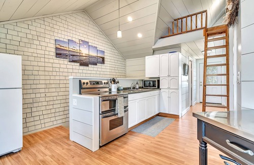 Mid-Coast and Islands Apartment | The Beach House Bailey Island Maine