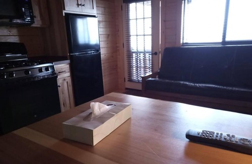 Mackinaw City Hotel | The Beach House