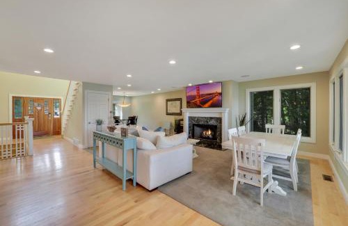 Traverse City House | The Beach House