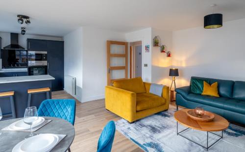 Kinmel Bay House | The Beach House with Balcony North Wales