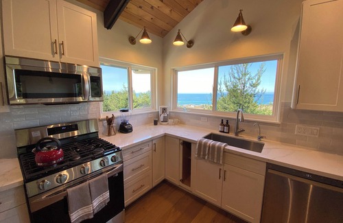 Shelter Cove House | The Beach House with Beautiful Ocean Views!