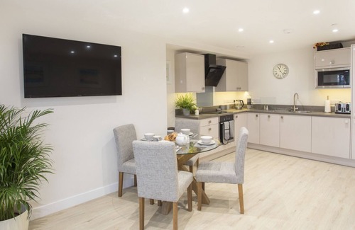 Benllech Cottage | THE BEACH PAD, family friendly, luxury holiday cottage in Benllech