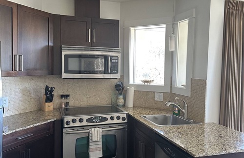 Regional District of Nanaimo Condo | The Beach Retreat-2 bedroom, 2 Bathroom. TOP FLOOR condo "A" and "B" together.