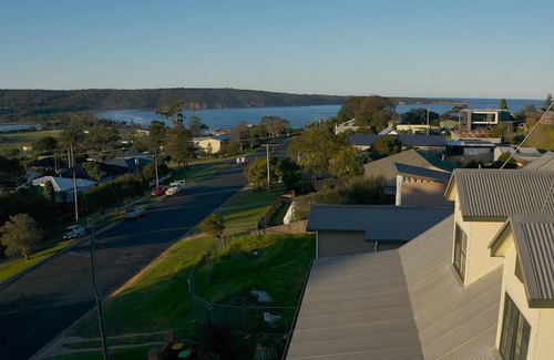 Eden Apartment | The Beach Retreat Eden 3 bedroom pet friendly apartment - 1+ night