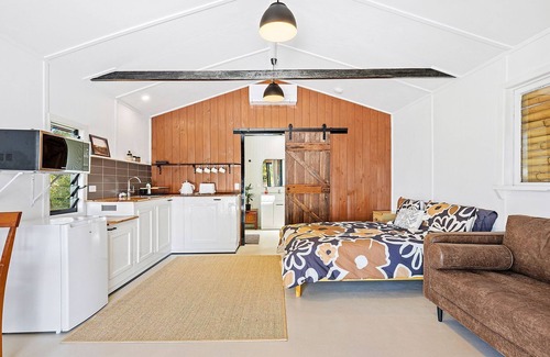 Dalmeny Apartment | The Beach Shack @ Dalmeny