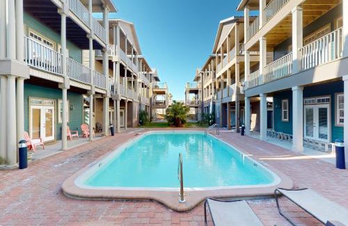 Crescent Beach House | The Beach Walk