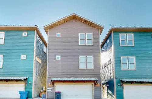 Crescent Beach House | The Beach Walk