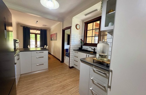 City Of Busselton House | The Beachcomber’s Hideaway – Walk to the Ocean