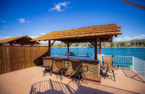 Earp Villa | The Beachfront Villa 14