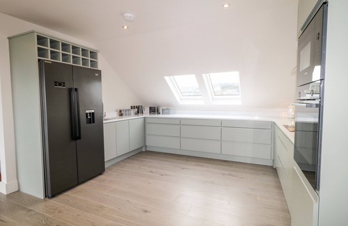 Gortahork Cottage | THE BEACHHOUSE, pet friendly in Gortahork, County Donegal
