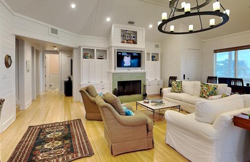 Beachside Village House | The Beachside Villa