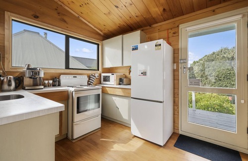 Te Horo Beach House | The Beachsider - Te Horo Beach Holiday Home