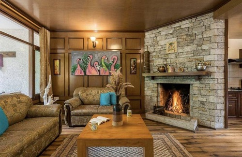 Old Manali House | The Bear Creek Homestay Manali